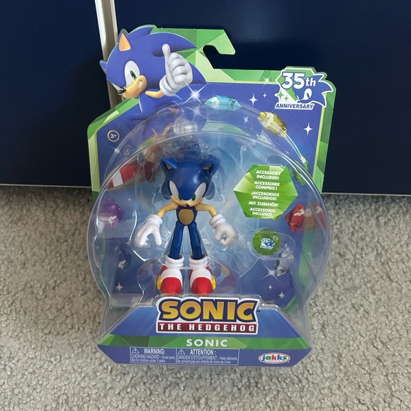Jakks Pacific Other - Sonic the Hedgehog Sonic with Green Emerald 35th Anniversary Figure